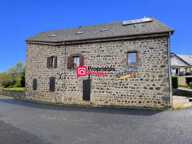 Maison de caractère en pierre 6 pièces de 300 m2 sur terrain 344 m2 — photo 2