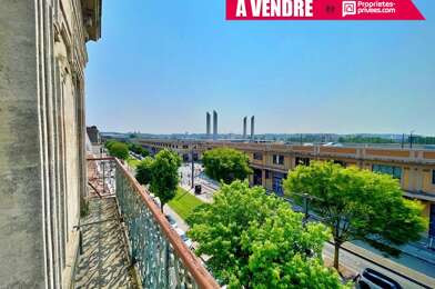 Appartement 5 pièces 457600 €