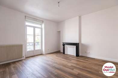 Immeuble  218900 €