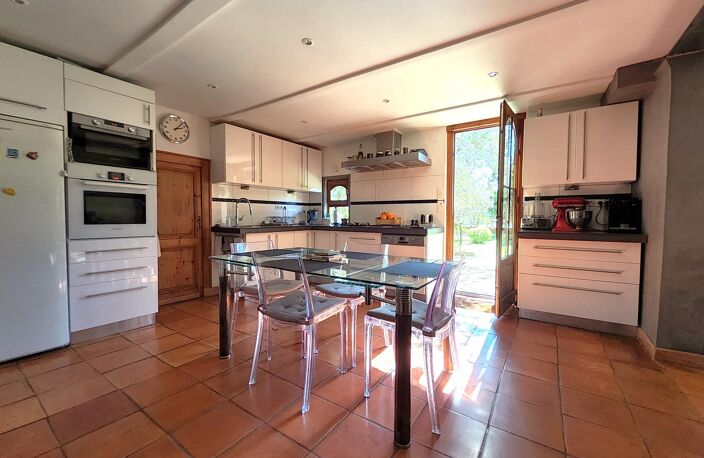 Vente maison 6 pièces 140 m² Cambes (33880) — photo 4