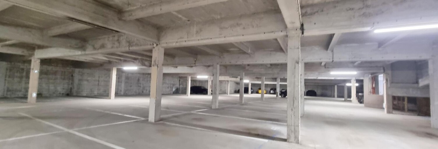 Garage   m² à louer à Tours (37000)