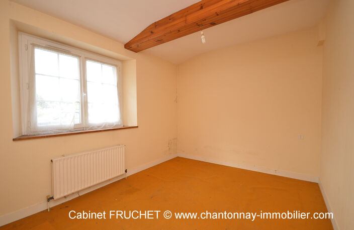 POUZAUGES : Ensemble de 2 logements à rénover — photo 5