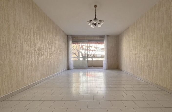 Appartement T4 traversant 83.05m² avec balcon et garage — photo 2