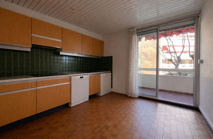 Appartement T4 traversant 83.05m² avec balcon et garage — photo 5
