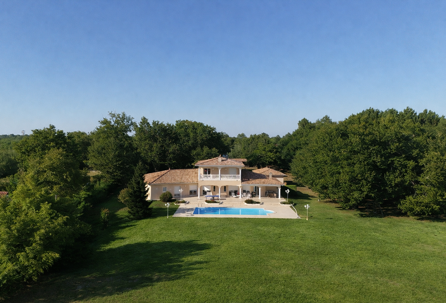 Propriété d'exception   Maison d'architecte 330 m2   7 chamb — photo 1