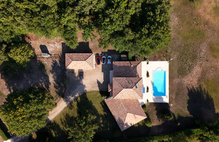Propriété d'exception   Maison d'architecte 330 m2   7 chamb — photo 3