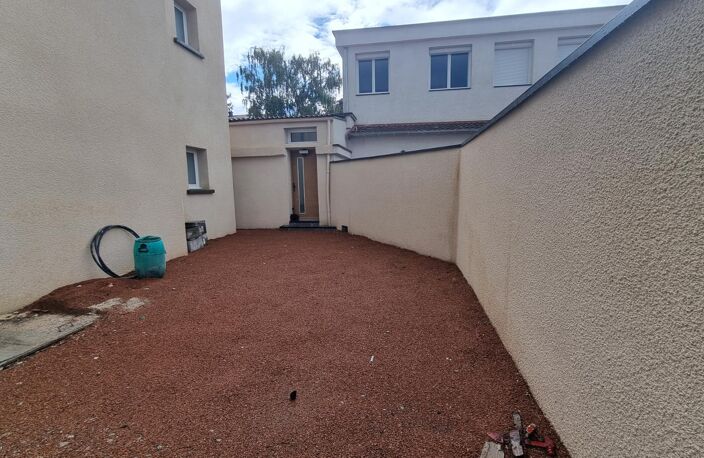Vente maison 5 pièces 100 m² Roanne (42300) — photo 2