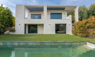 Maison 6 Pièces 208 m² à vendre à Vallauris (06220)