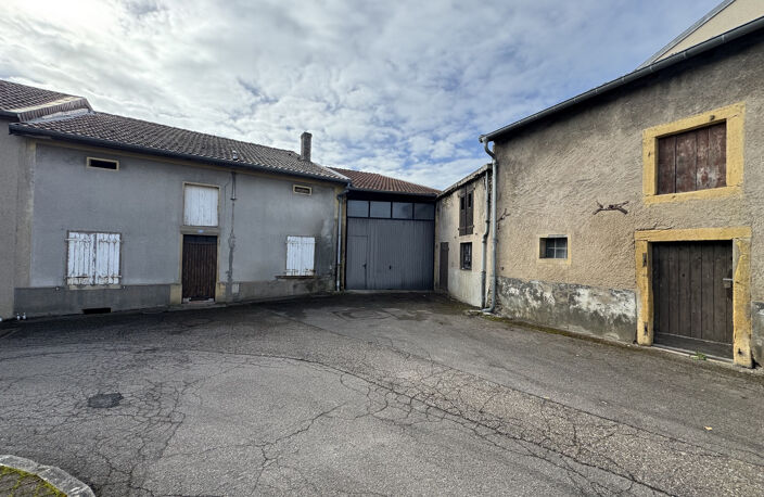 Maison + Granges et Garage — photo 4