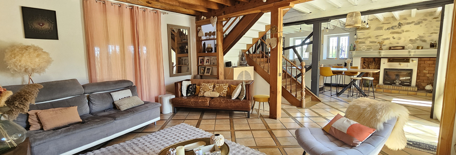 Maison 8 Pièces 236 m² à vendre à Coarraze (64800)