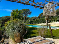 A VENDRE VILLA DE CHARME 4 CHAMBRES TERRAIN PLAT PISCINE PARKING PROCHE MER AUX ISSAMBRES — photo 2