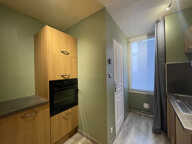 Studio cosy meublé : Quartier calme et sécurisé, écoles à proximité — photo 3