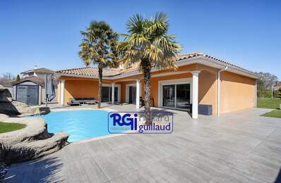 Villa 180 m² avec piscine — Séjour 72 m² — DPE B — 8 km Bourgoin — photo du bien
