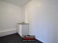 Local commercial — photo 4