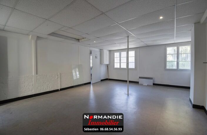 Local commercial — photo 5