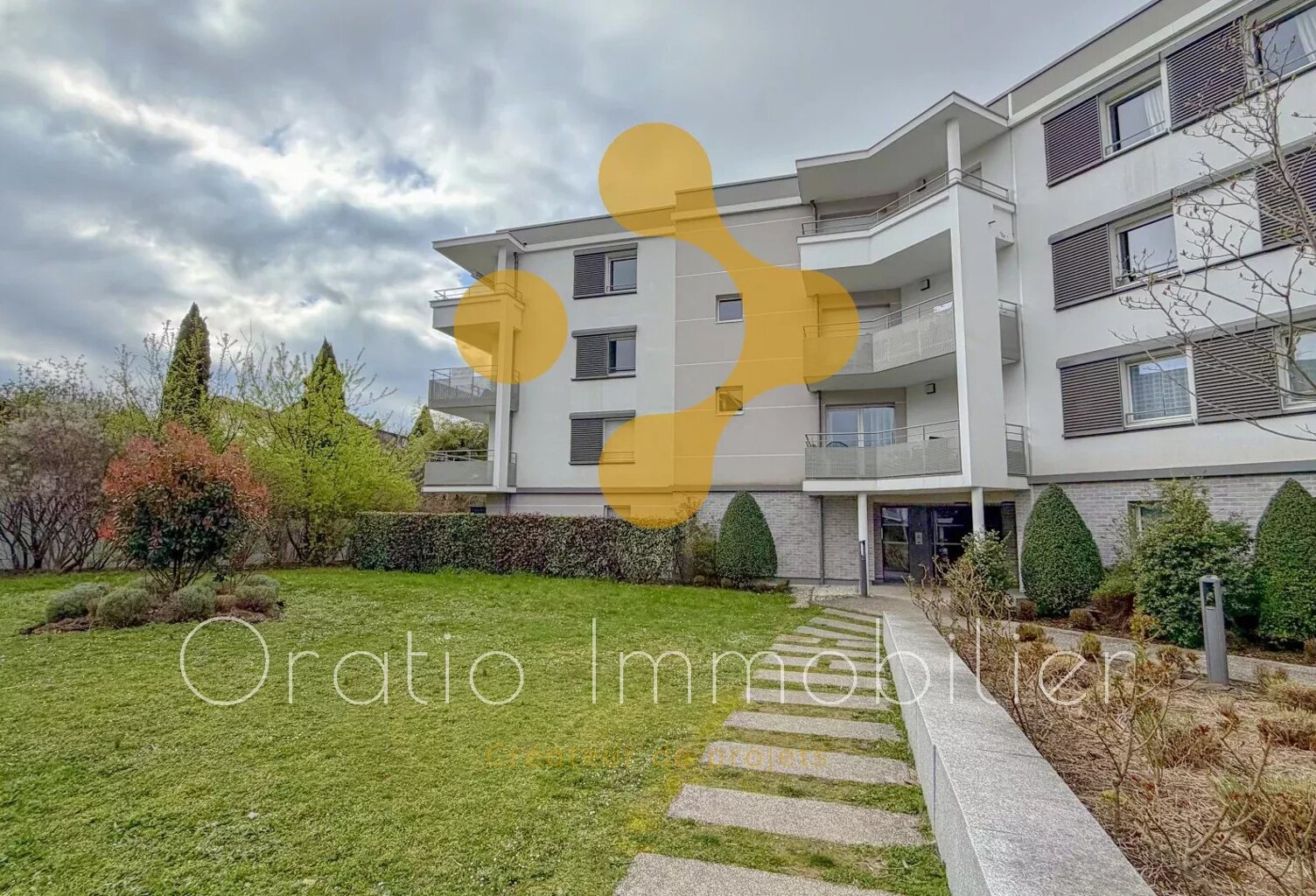 Superbe T4 de 85 m² – entrée de Ville-la-Grand — photo 1