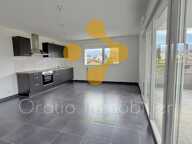 Superbe T4 de 85 m² – entrée de Ville-la-Grand — photo 2
