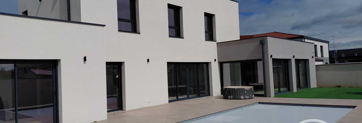 Maison 5 Pièces 229 m² à vendre à Andrézieux-Bouthéon (42160)