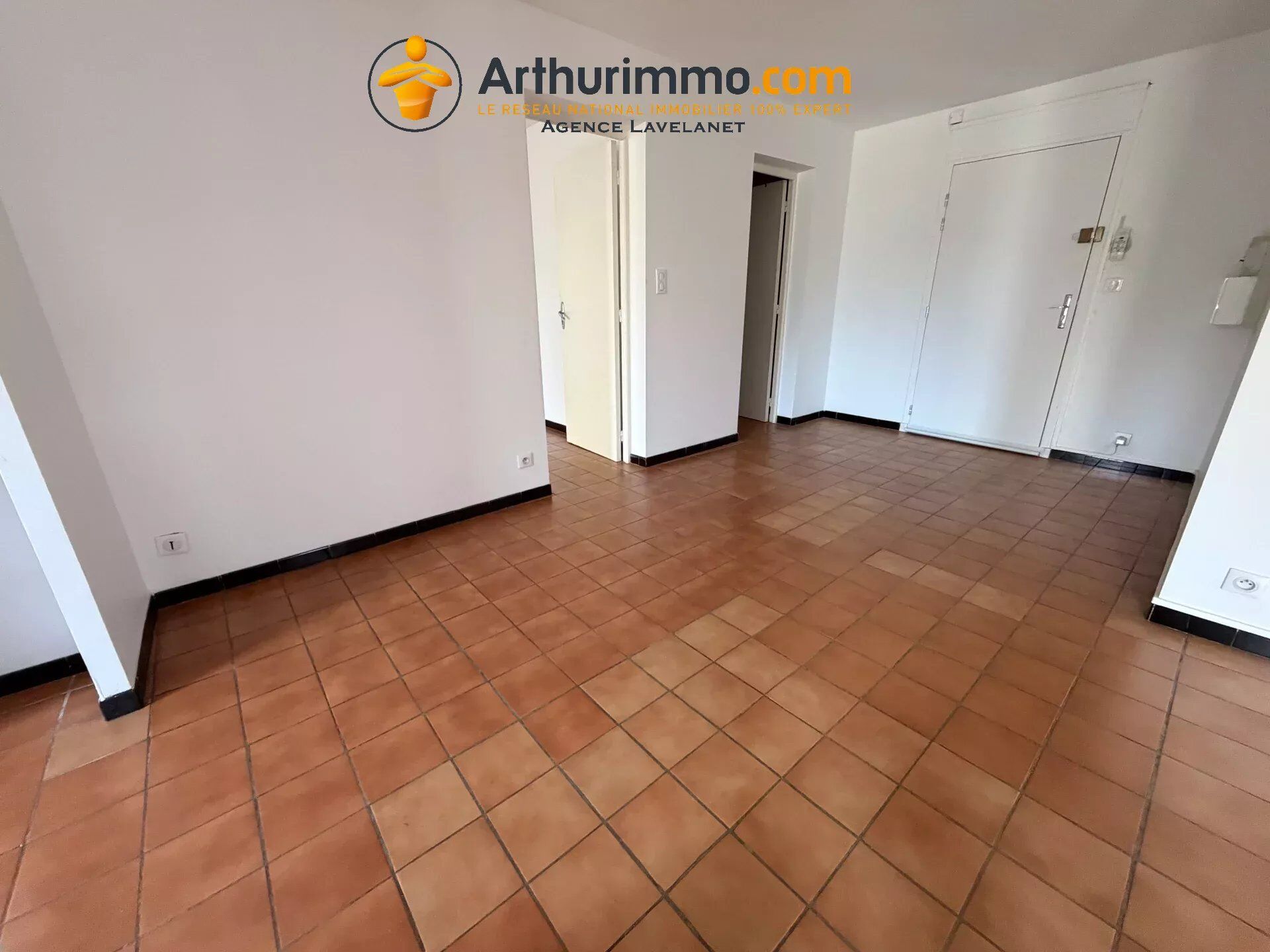 Appartement 3 pièces 78 m² · à Villeneuve-d'Olmes · 78 m² · 555 €/mois