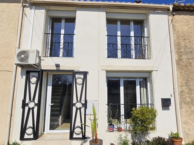 A Gignac-la-Nerthe charmante maison de village T3 de 83 m2 — photo du bien