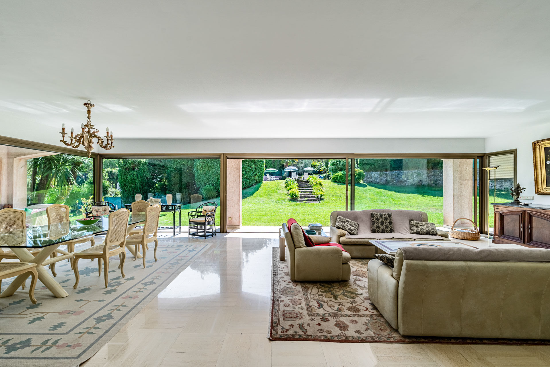 Propriété au Cap d'Antibes, 2 villas avec piscine