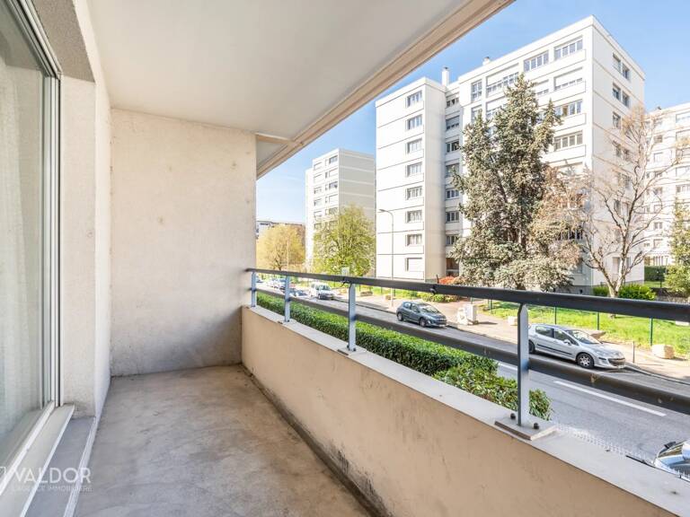 Beaux volumes pour ce T3 avec jardin en copropriété  - Secteur Gerland — photo 1