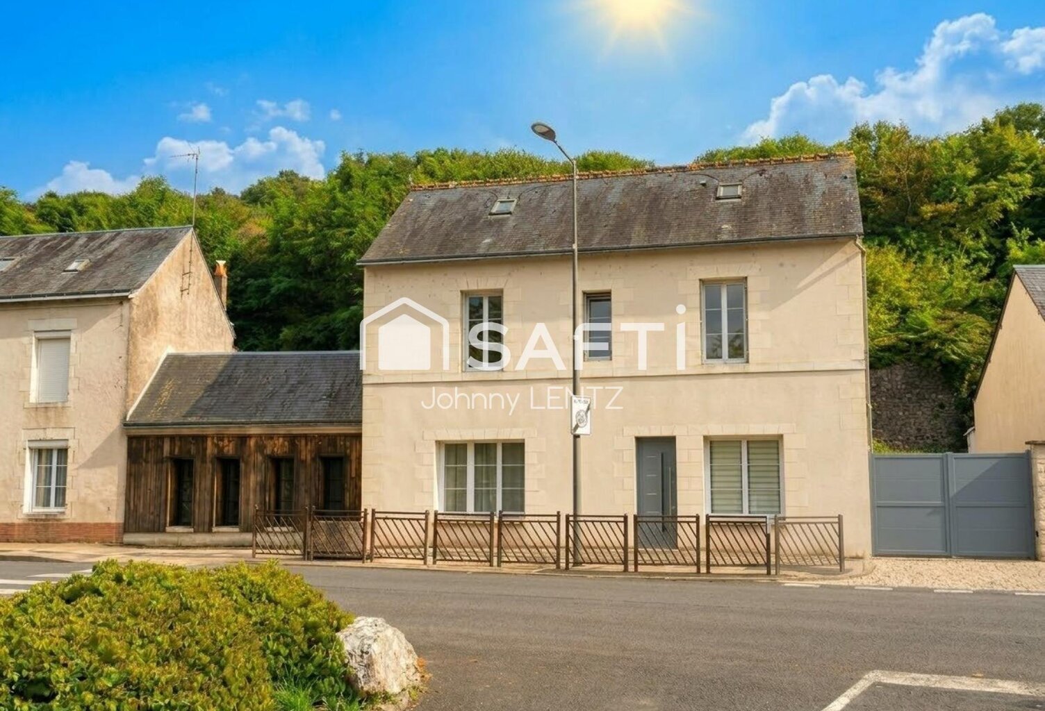 Maison de bourg 156 m2 et 6 pièces — photo 1