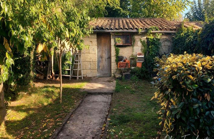 Maison en pierre avec jardin, fort potentiel à exploiter — photo 2