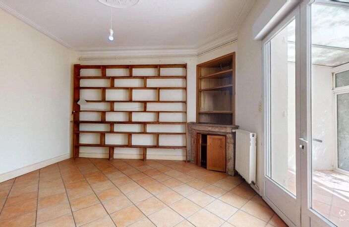 Maison en pierre de caractère, au cœur de la ville — photo 4
