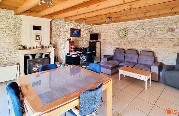Maison charentaise rénovée  calme et charme à 5 km des plages — photo 2