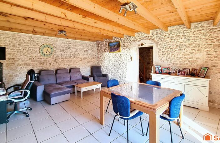 Maison charentaise rénovée  calme et charme à 5 km des plages — photo 4