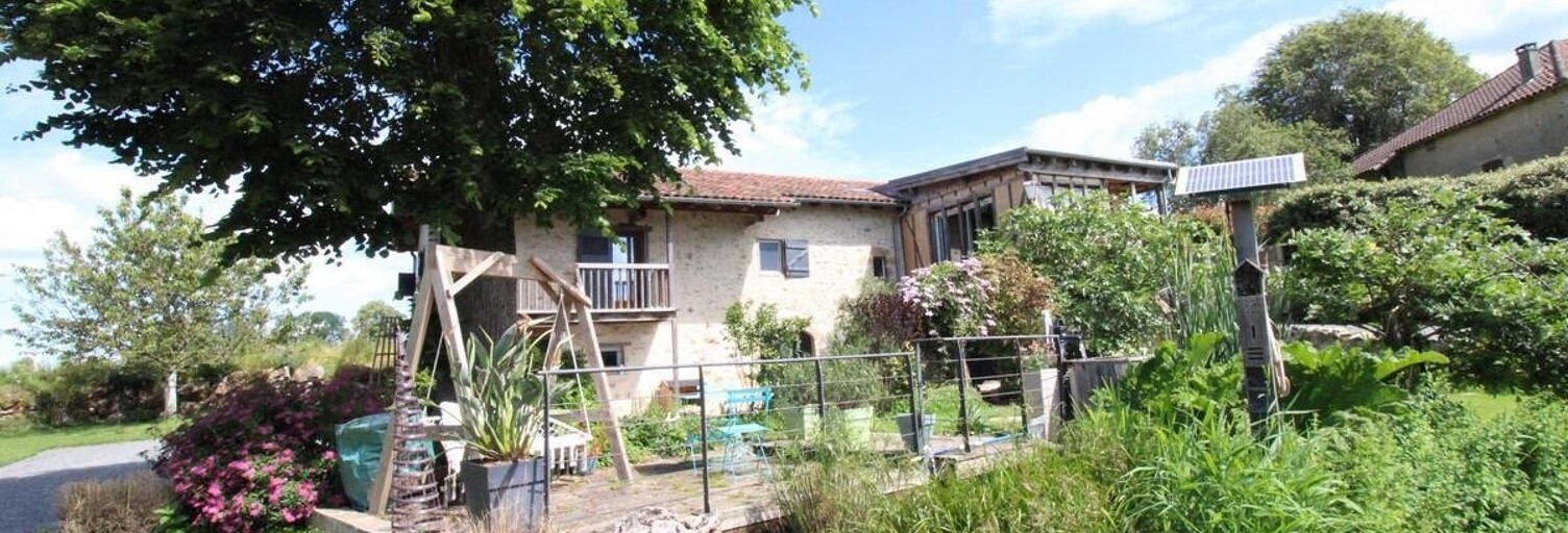 Maison 9 Pièces 200 m² à vendre à Saint-Étienne-de-Maurs (15600)