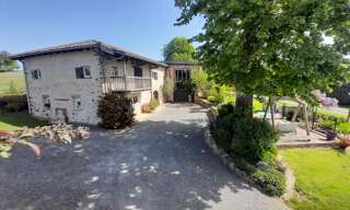 Maison 9 Pièces 200 m² à vendre à Saint-Étienne-de-Maurs (15600)