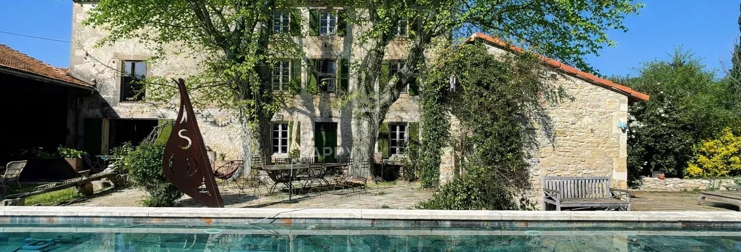 Maison 10 Pièces 356 m² à vendre à Tarascon (13150)
