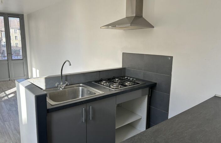 Vente appartement 2 pièces 49 m² Charlieu (42190) — photo 2
