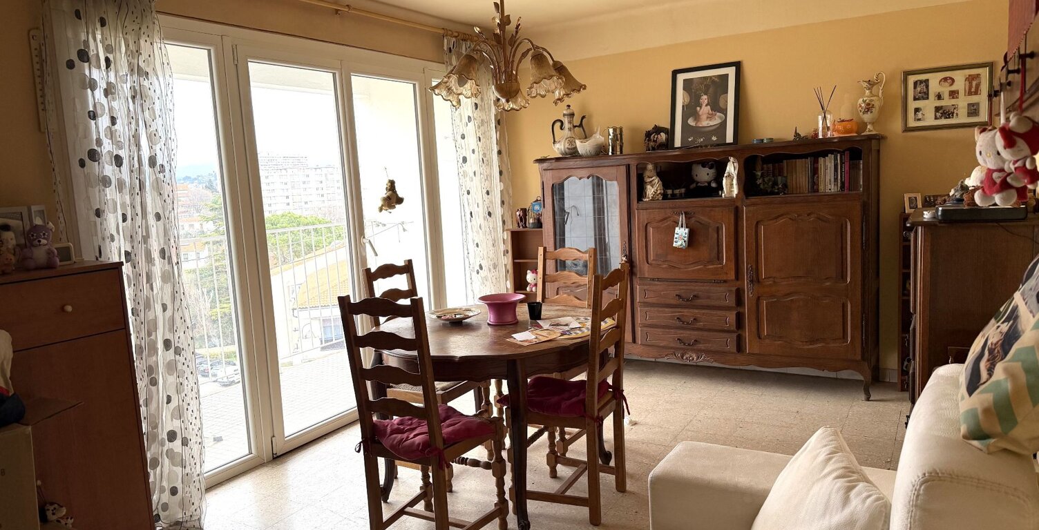 Vente appartement 2 pièces 45 m² Marseille 11 (13011) — photo 1
