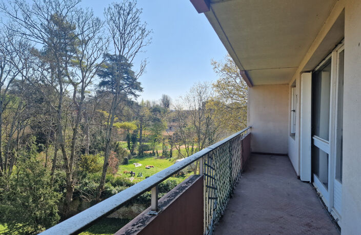 Grand T3 au coeur de Couzon au mont d'or — photo 4