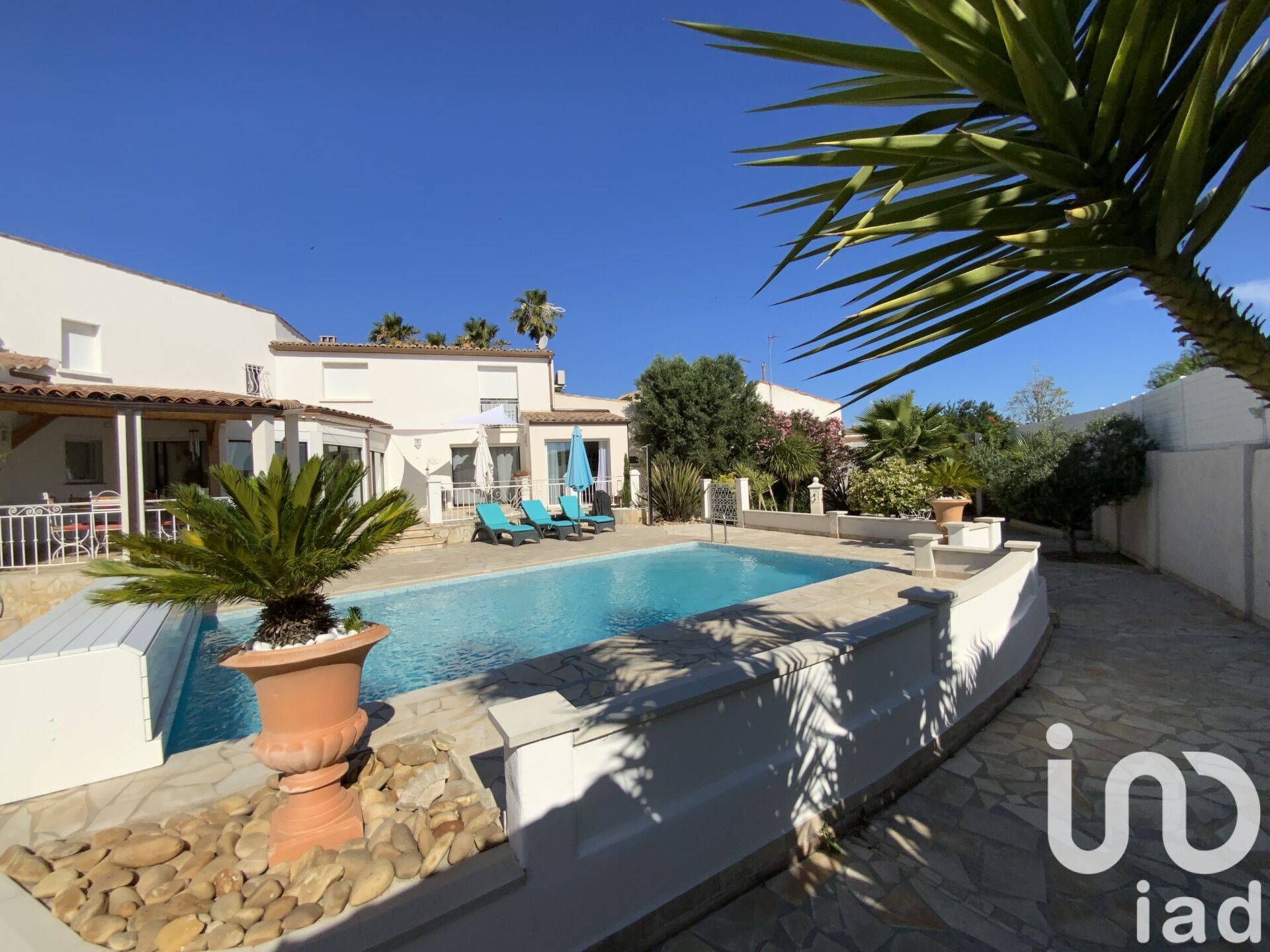 Vente Maison/villa 8 pièces - Photo 2