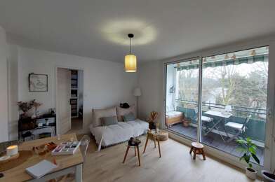 Appartement 3 pièces 845 €