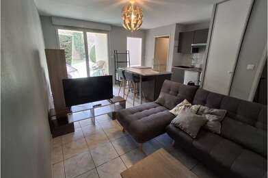 Appartement 2 pièces 810 €