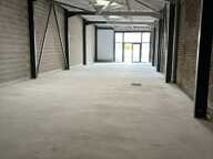 Local commercial — photo 4