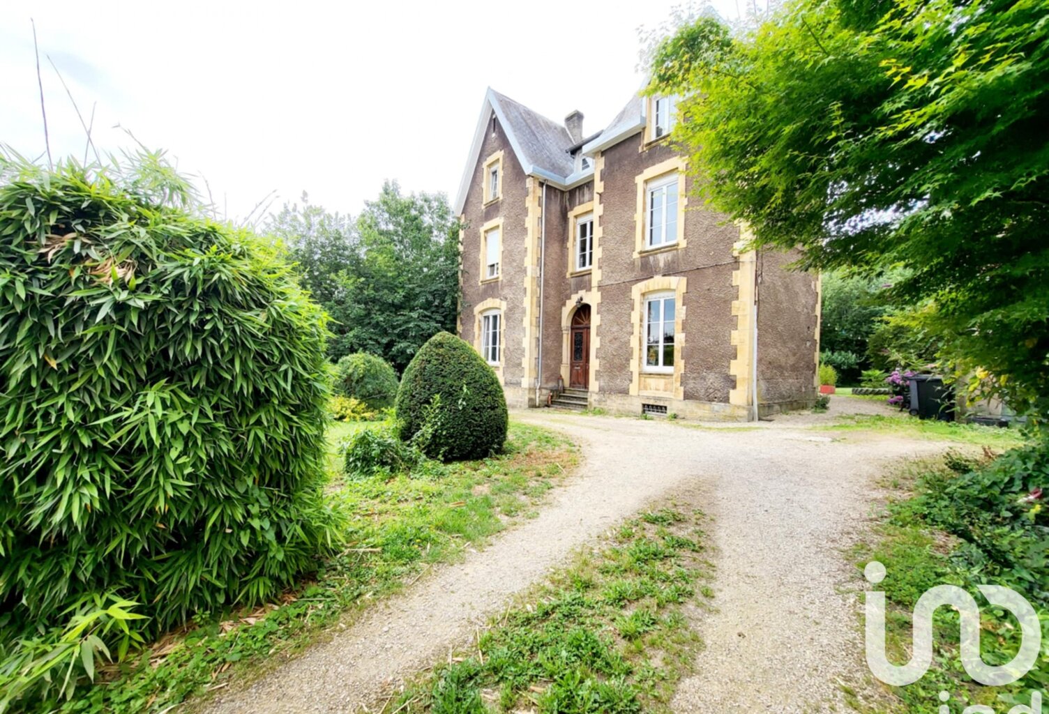 Vente Maison/villa 10 pièces — photo 1