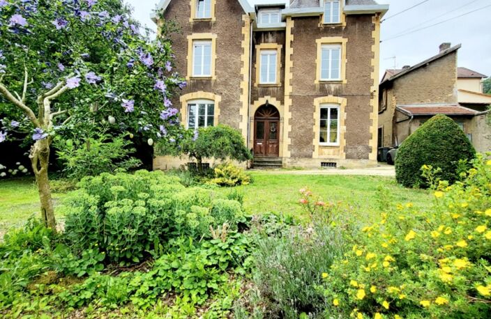 Vente Maison/villa 10 pièces — photo 2