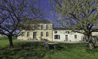 Maison 9 Pièces 230 m² à vendre à Saint-Pierre-de-Juillers (17400)