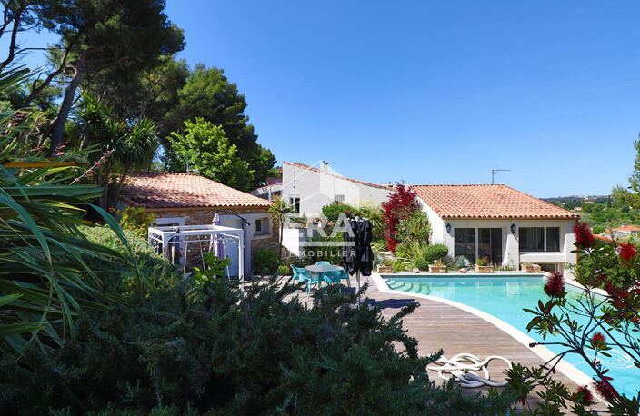 Maison Plan De Cuques 317 m², Prestations haut de gamme , piscine, grand terrain, — photo 2