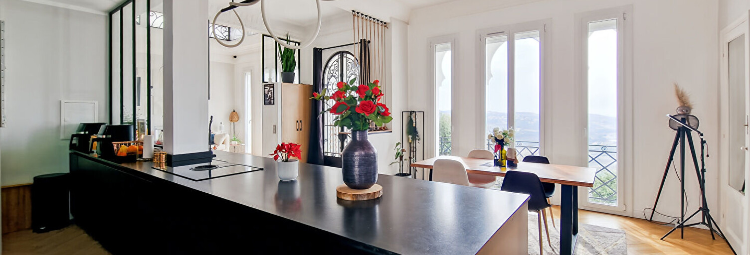 Maison 6 Pièces 145 m² à vendre à Nice (06200)