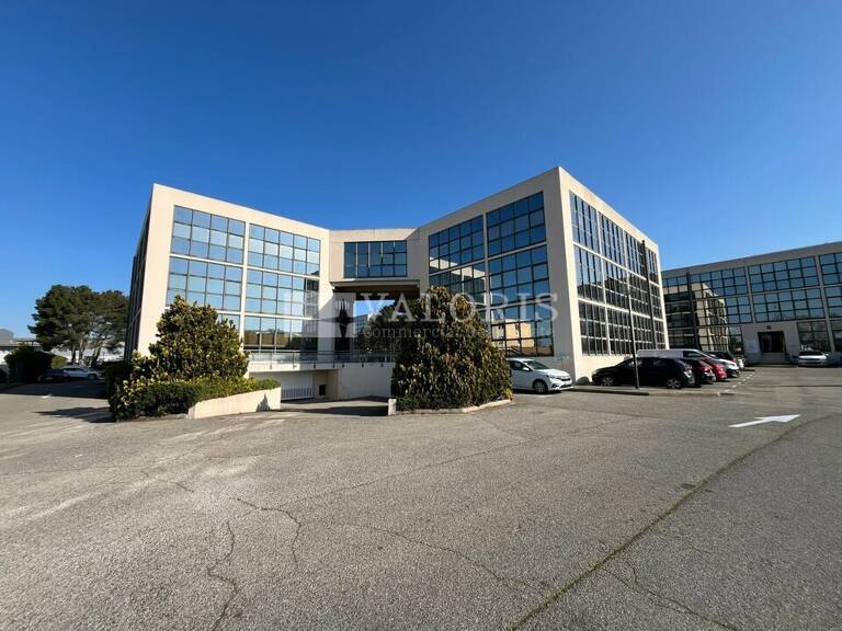 BUREAUX à LOUER — photo 1