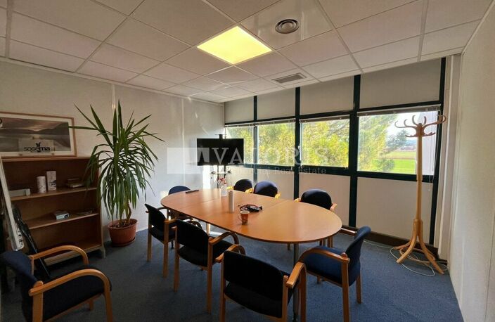 BUREAUX à LOUER — photo 4