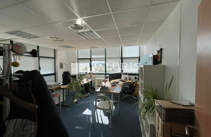 BUREAUX à LOUER — photo 3