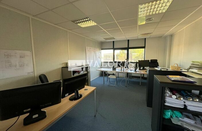 BUREAUX à LOUER — photo 4